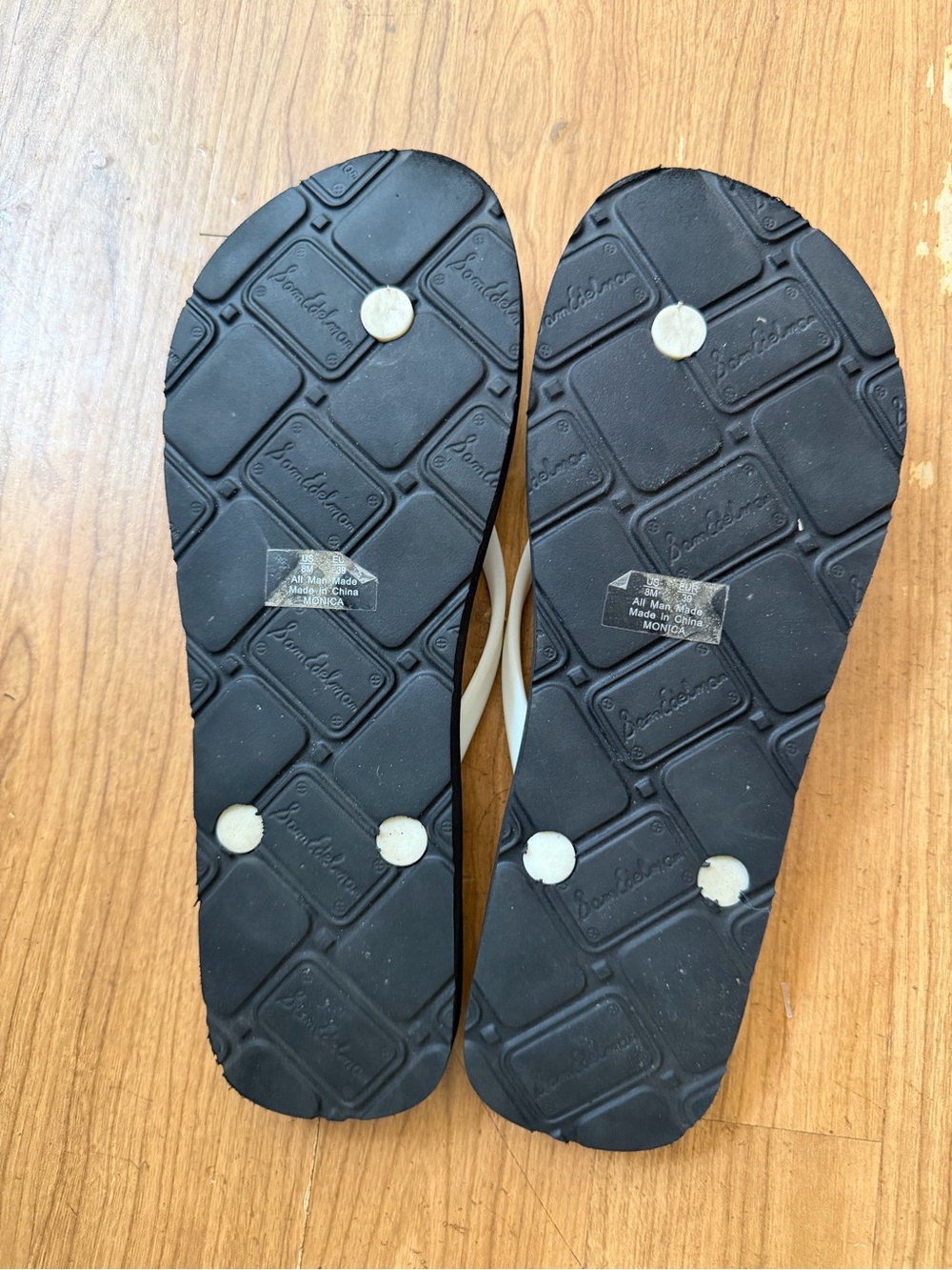 Sam Edelman Black and Cream Logo Jelly Flip Flops - Picture 3 of 4
